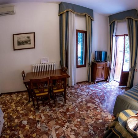 Zaffiro Apartment Velence Kültér fotó
