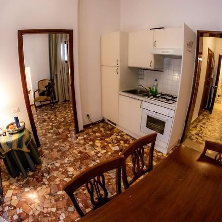 Zaffiro Apartment Velence Kültér fotó