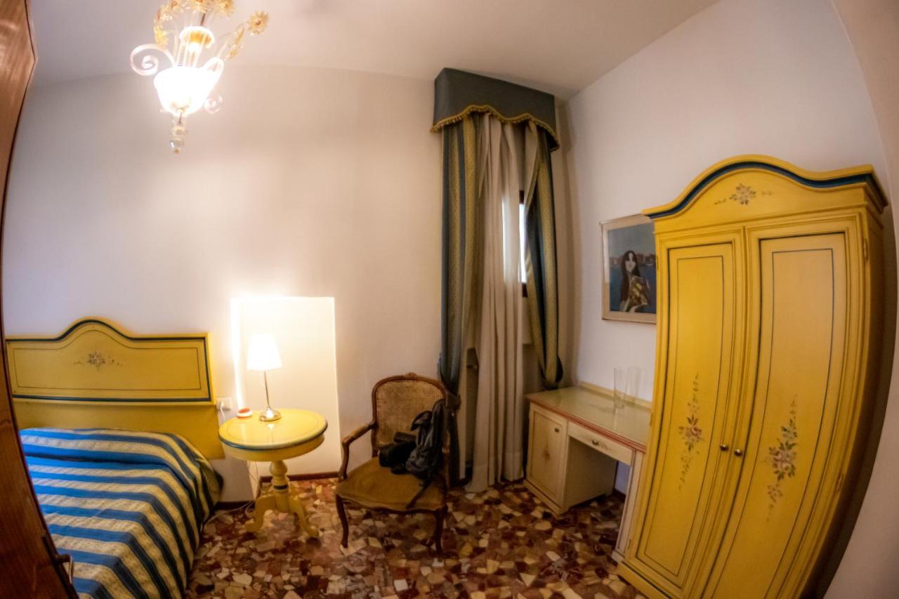 Zaffiro Apartment Velence Kültér fotó